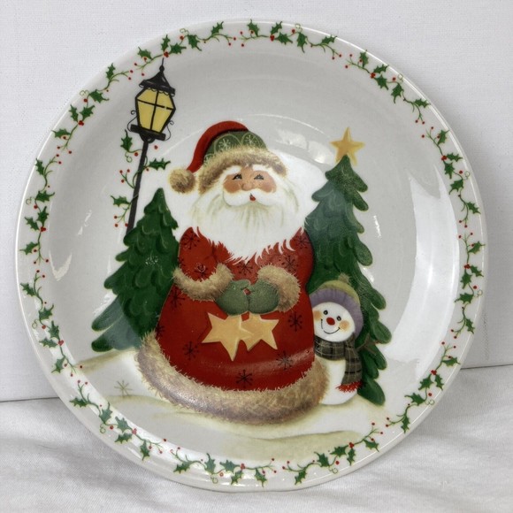STUDIO 33 COLLECTOR PLATES SANTA SNOW MAN CHRISTMAS OVEN SAFE 8" - Picture 1 of 5